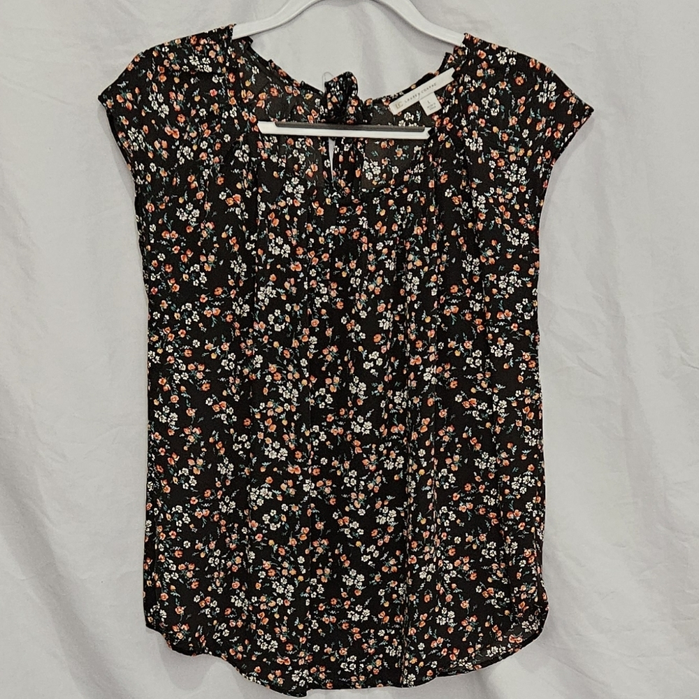 Pleated Scoopneck Top